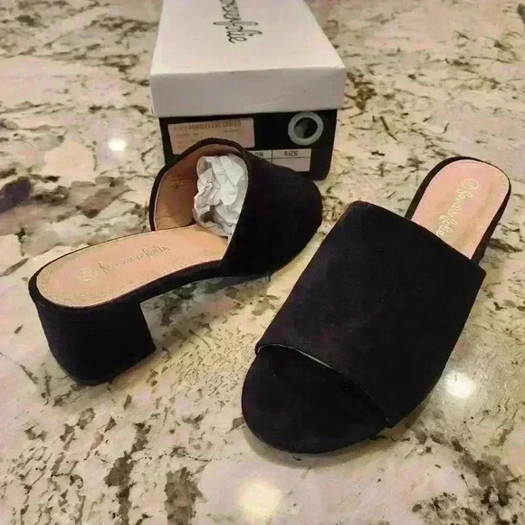 NIB Forever Folie by Nasty Gal Stay Free Black Open Toe Faux Suede Mule $46 - Picture 6 of 8